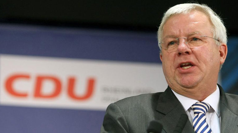 Deutsche Welle: Με το ΔΝΤ αλλά χωρίς κούρεμα